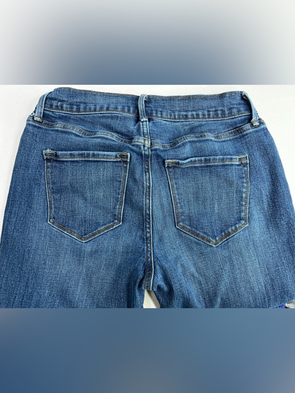 Old Navy Women's Curvy, Mid-rise  Jeans, size 2 - Picture 8 of 12